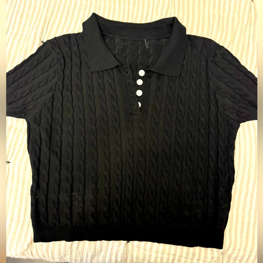 Black cropped knit top. Size large. Never worn, but Tag was cut out